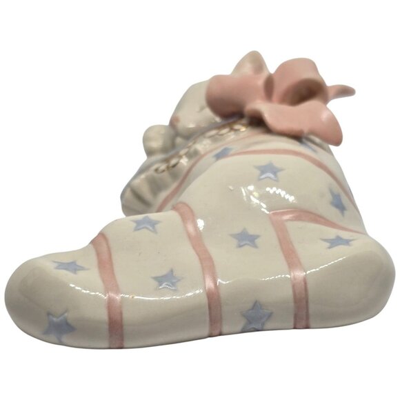 Lenox Christmas Dreams Hand Painted Porcelain Cat In Stocking Figurine With 24K - Picture 2 of 8